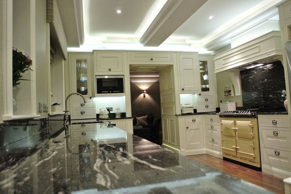 Bespoke 1909 Inframe with Cosmic Black Granite, Glasgow, Newton Mearns, G77
