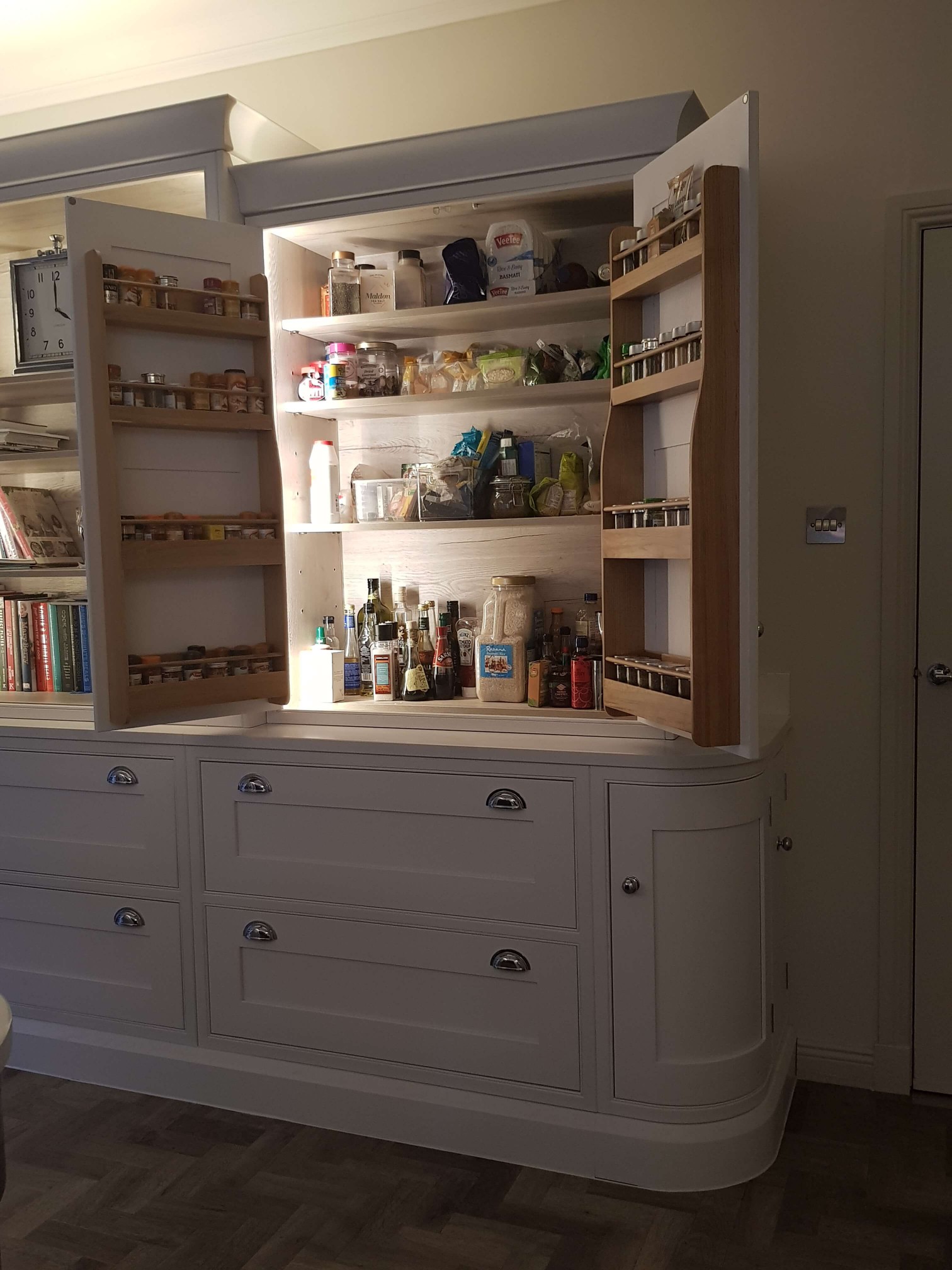 Bespoke Inframe Kitchen Storage Glasgow