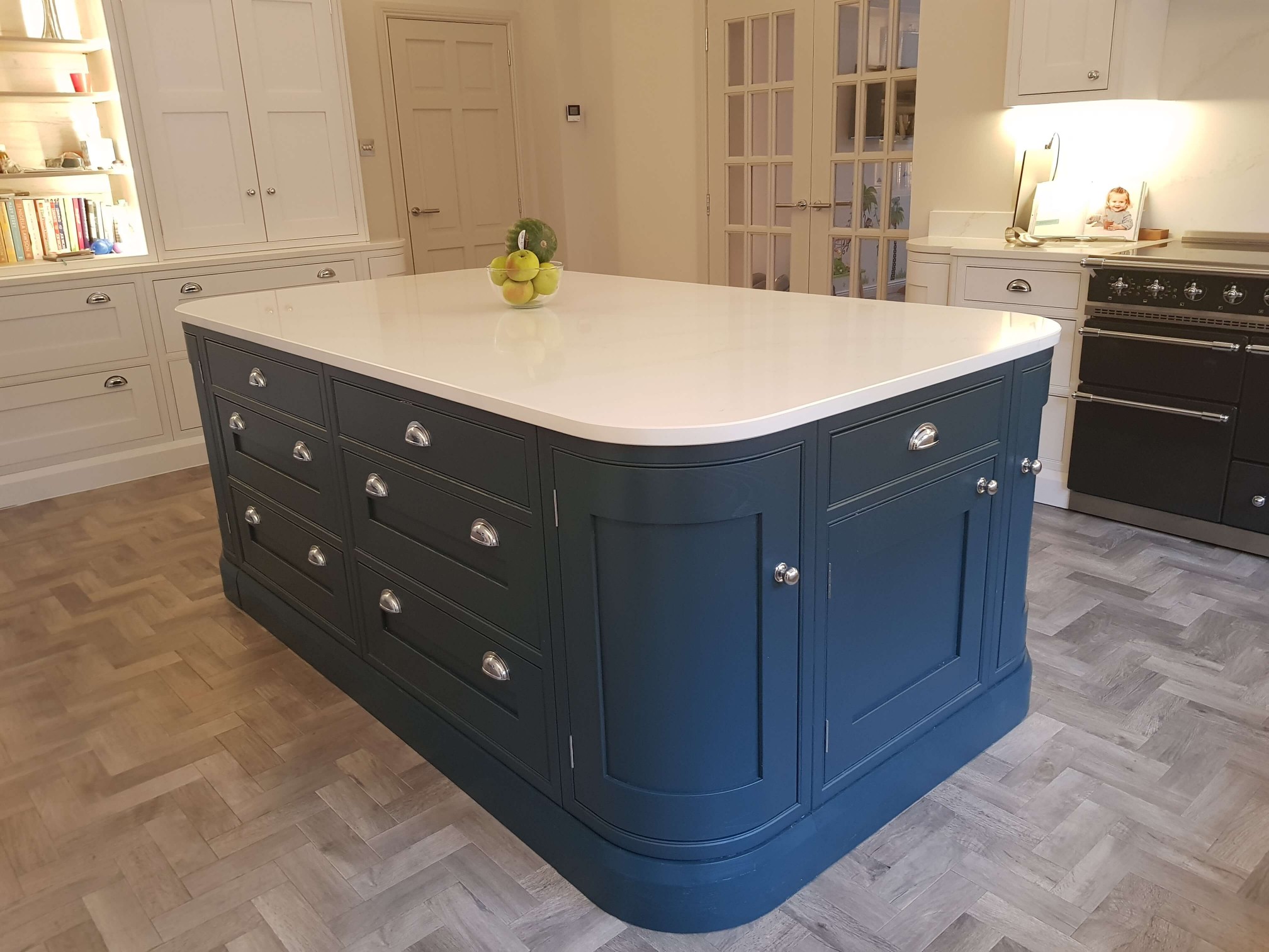 Bespoke Inframe Kitchen Quality Island Glasgow